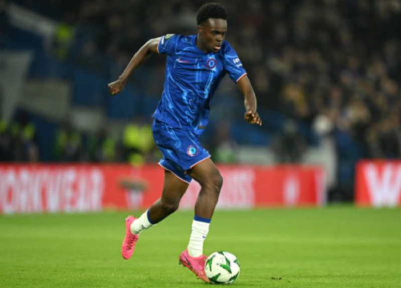 everton-chot-muon-tyrique-george-mo-loi-thoat-cho-hang-cong-be